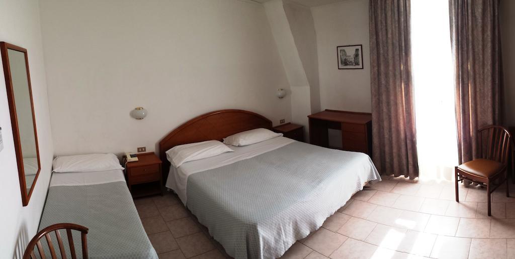 Hotel Eden Sanremo Phòng bức ảnh